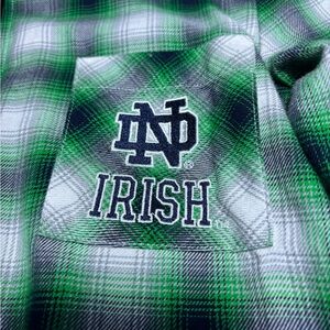 Sport Notre Dame Fighting Irish Green Plaid Button-Up Shirt S College Football